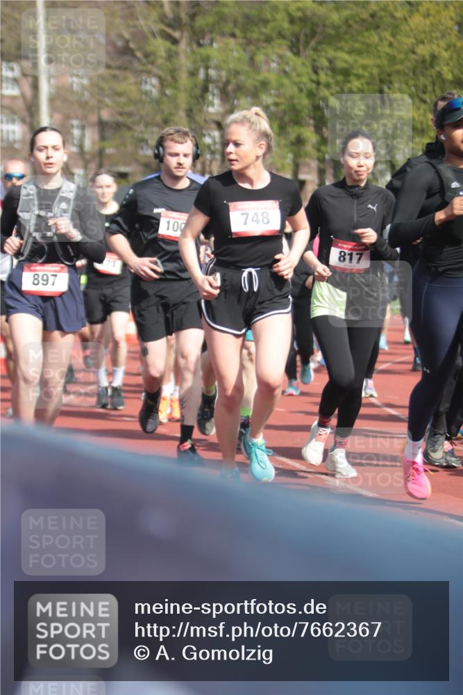 13.04.2025 - Hammer Lauf A. Gomolzig http://msf.ph/oto/7662367 13.04.2025 11:00:59 Ziel 2, 5, 20, 21, 109, 160, 167, 172, 173, 187, 234, 244, 251, 252, 287, 320, 384, 454, 456, 474, 482, 484, 502, 548, 566, 571, 572, 662, 669, 685, 737, 748, 749, 762, 817, 818, 897, 916, 1002, 1103, 1125, 1208, 1331, 1702, 1768, 1772, 1808, 1810, 1891, 1939, 1945, 1950 meine-sportfotos.de