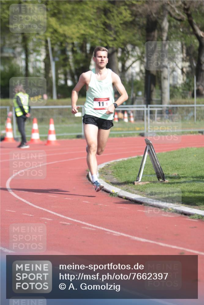 13.04.2025 - Hammer Lauf A. Gomolzig http://msf.ph/oto/7662397 13.04.2025 11:01:36 Ziel 11, 1926 meine-sportfotos.de