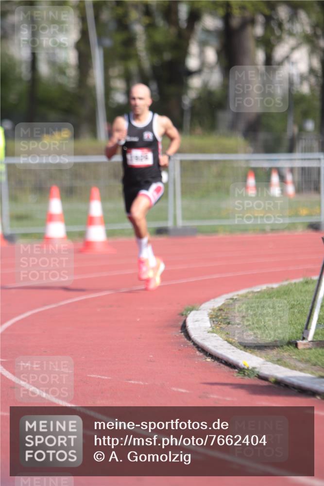 13.04.2025 - Hammer Lauf A. Gomolzig http://msf.ph/oto/7662404 13.04.2025 11:01:43 Ziel 334, 1926 meine-sportfotos.de