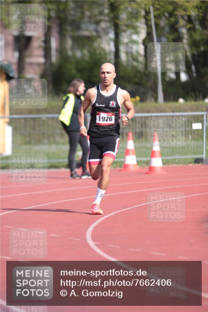 13.04.2025 - Hammer Lauf A. Gomolzig http://msf.ph/oto/7662406 13.04.2025 11:01:44 Ziel 334, 481, 614, 1926, 1948 meine-sportfotos.de