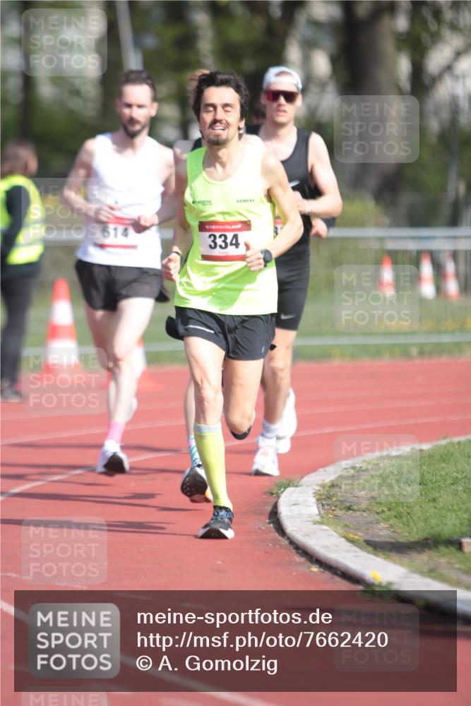 13.04.2025 - Hammer Lauf A. Gomolzig http://msf.ph/oto/7662420 13.04.2025 11:01:51 Ziel 13, 16, 17, 262, 334, 340, 481, 614, 1948 meine-sportfotos.de