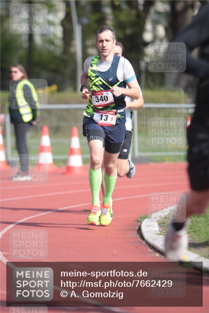 13.04.2025 - Hammer Lauf A. Gomolzig http://msf.ph/oto/7662429 13.04.2025 11:01:55 Ziel 13, 16, 17, 262, 340, 1937 meine-sportfotos.de