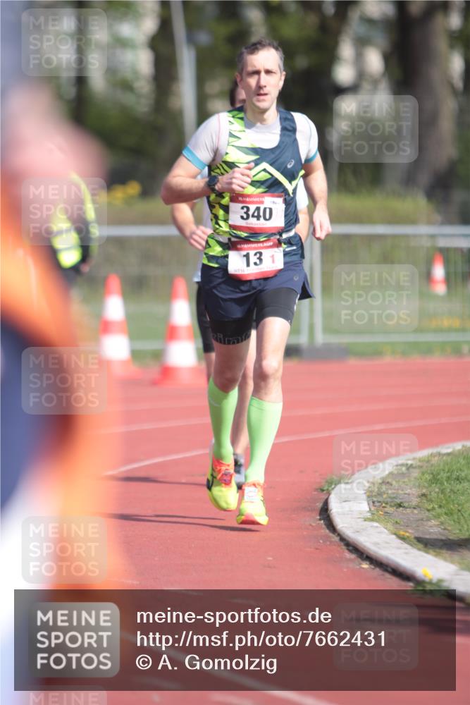 13.04.2025 - Hammer Lauf A. Gomolzig http://msf.ph/oto/7662431 13.04.2025 11:01:55 Ziel 13, 16, 17, 262, 340, 1937 meine-sportfotos.de