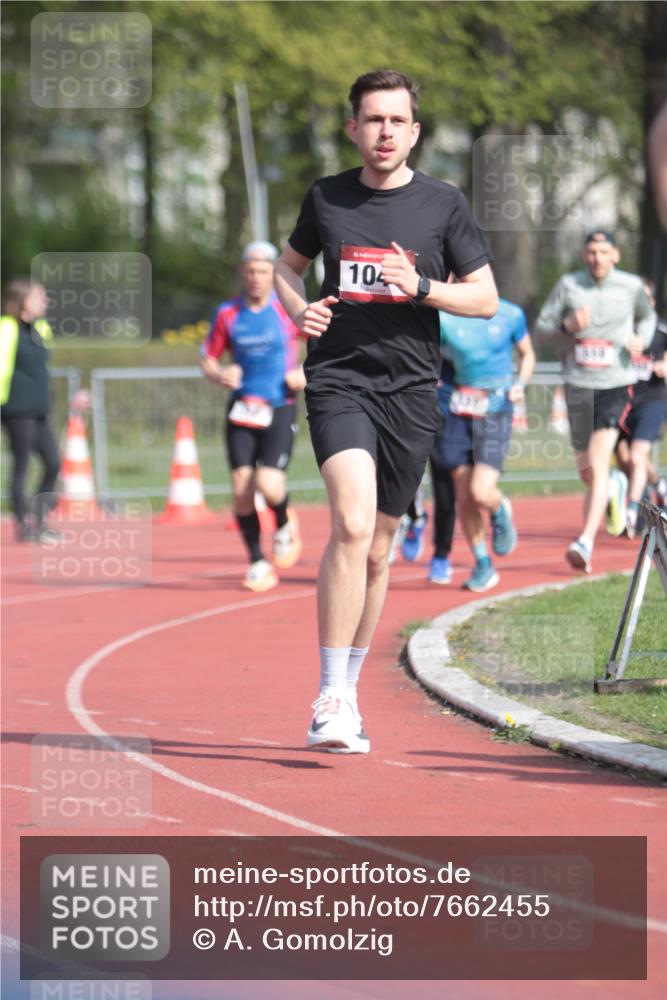 13.04.2025 - Hammer Lauf A. Gomolzig http://msf.ph/oto/7662455 13.04.2025 11:02:12 Ziel 12, 133, 233, 312, 483, 485, 492, 493, 559, 578, 995, 1028, 1044, 1257, 1303, 1727, 1835, 1923, 1965 meine-sportfotos.de
