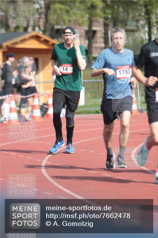 13.04.2025 - Hammer Lauf A. Gomolzig http://msf.ph/oto/7662478 13.04.2025 11:02:26 Ziel 9, 14, 112, 227, 306, 543, 588, 601, 609, 628, 670, 1173, 1184, 1371, 1783, 1940 meine-sportfotos.de