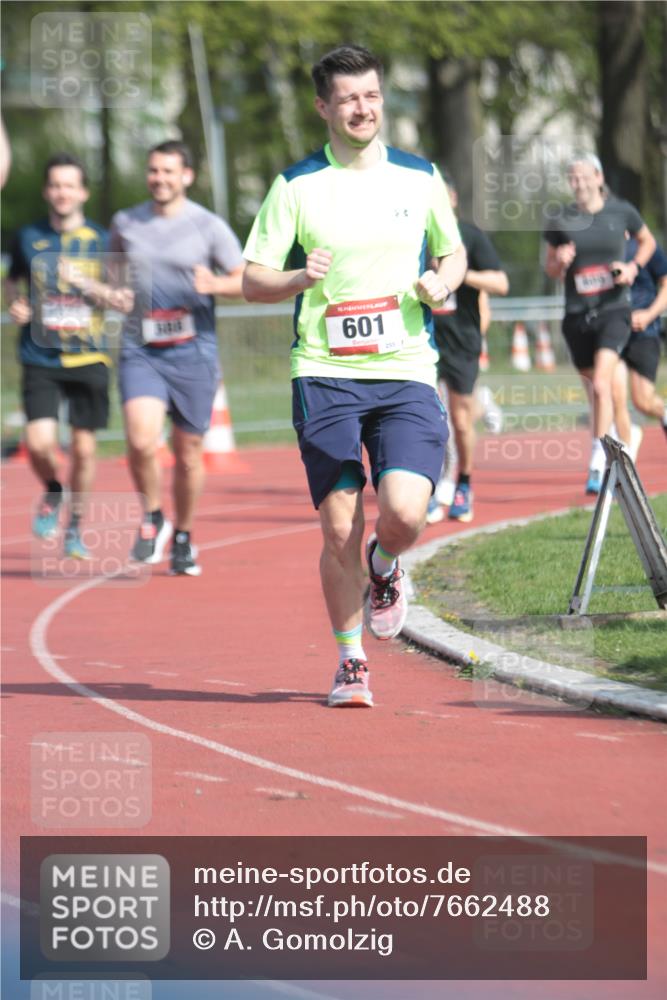 13.04.2025 - Hammer Lauf A. Gomolzig http://msf.ph/oto/7662488 13.04.2025 11:02:29 Ziel 9, 14, 18, 170, 188, 543, 579, 588, 601, 609, 628, 670, 945, 1139, 1184, 1371, 1940 meine-sportfotos.de