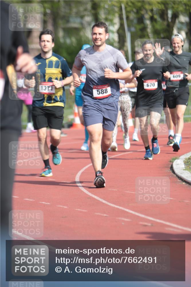 13.04.2025 - Hammer Lauf A. Gomolzig http://msf.ph/oto/7662491 13.04.2025 11:02:31 Ziel 9, 18, 170, 188, 543, 579, 588, 601, 609, 628, 670, 730, 945, 1139, 1184, 1371, 1940 meine-sportfotos.de