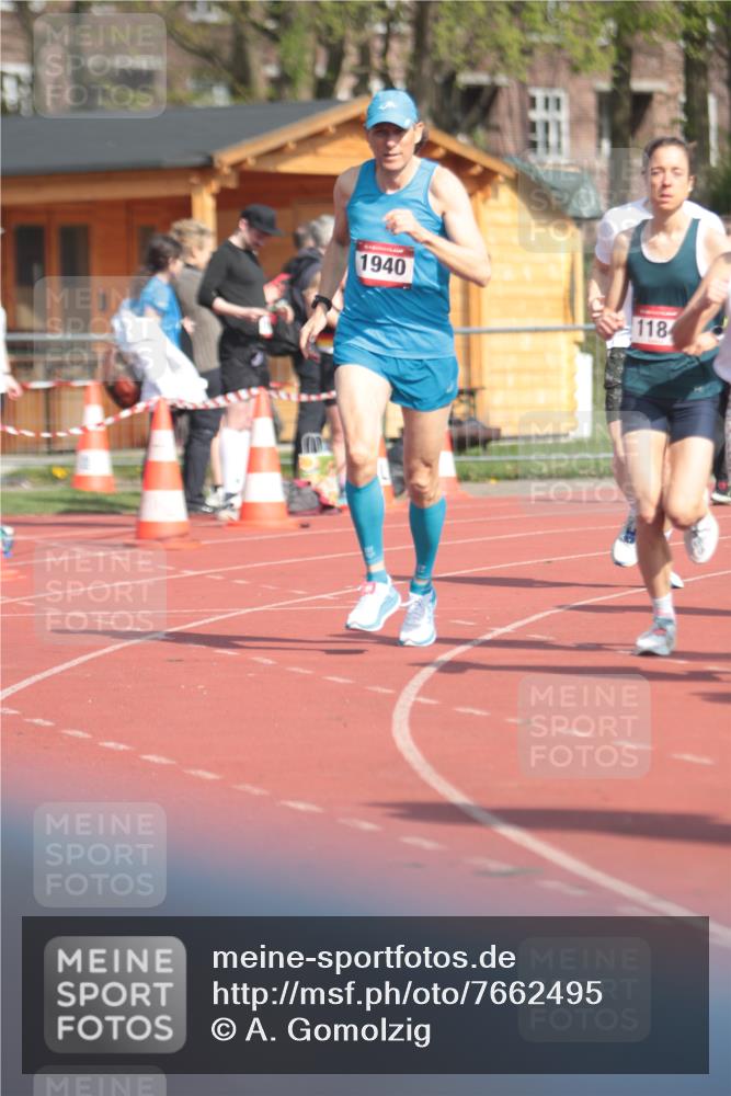 13.04.2025 - Hammer Lauf A. Gomolzig http://msf.ph/oto/7662495 13.04.2025 11:02:33 Ziel 9, 18, 170, 188, 221, 579, 588, 609, 628, 670, 730, 945, 1049, 1139, 1184, 1371, 1898, 1940, 1989 meine-sportfotos.de