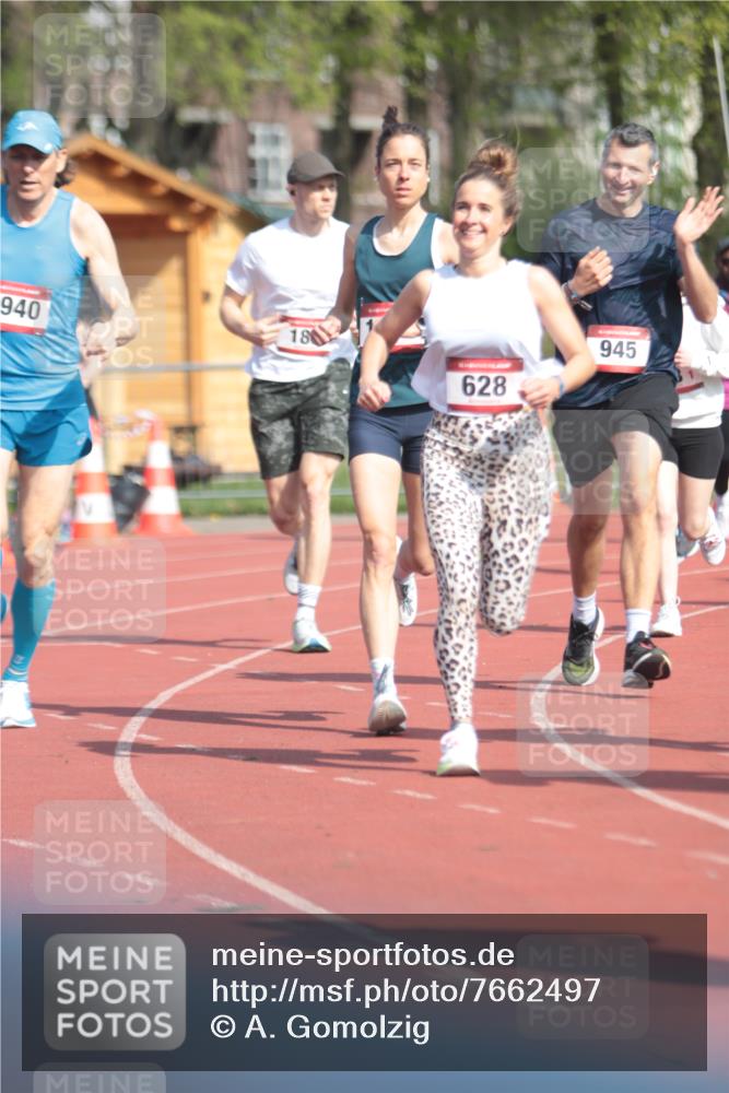 13.04.2025 - Hammer Lauf A. Gomolzig http://msf.ph/oto/7662497 13.04.2025 11:02:34 Ziel 9, 18, 170, 188, 221, 532, 579, 609, 628, 670, 730, 945, 1049, 1139, 1184, 1371, 1898, 1940, 1989 meine-sportfotos.de
