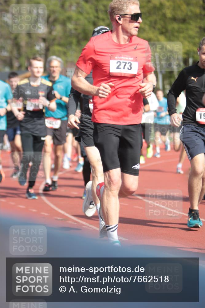 13.04.2025 - Hammer Lauf A. Gomolzig http://msf.ph/oto/7662518 13.04.2025 11:02:50 Ziel 11, 103, 178, 218, 232, 273, 313, 384, 414, 432, 514, 693, 704, 705, 917, 923, 929, 1002, 1267, 1341, 1819, 1899, 1900, 1930, 1946, 1947, 1951, 1954 meine-sportfotos.de