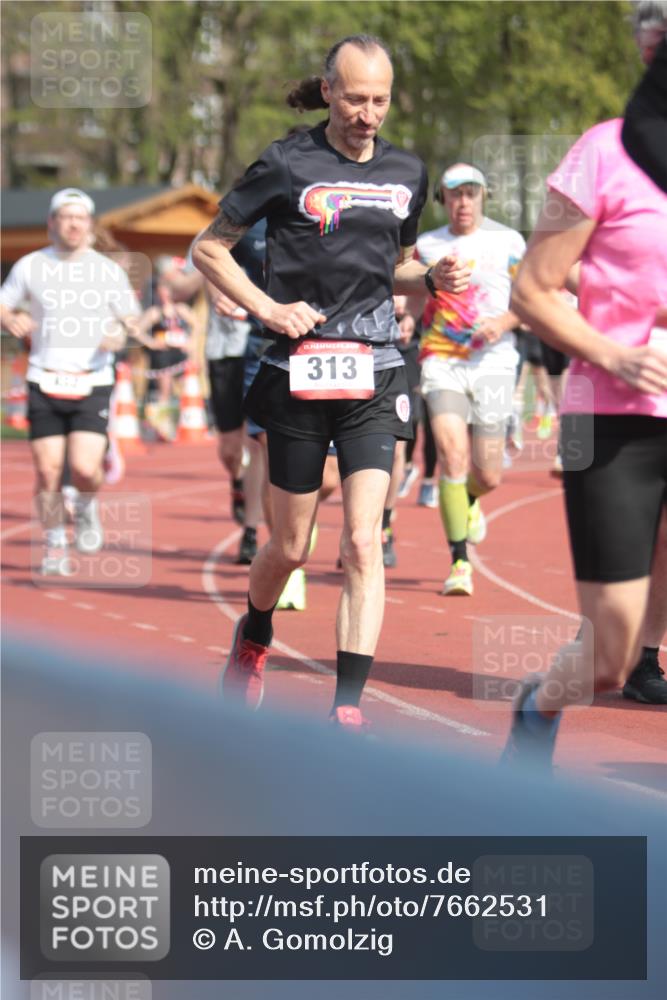 13.04.2025 - Hammer Lauf A. Gomolzig http://msf.ph/oto/7662531 13.04.2025 11:02:56 Ziel 3, 10, 103, 302, 313, 384, 414, 432, 444, 617, 669, 705, 738, 917, 923, 929, 1002, 1267, 1341, 1375, 1776, 1819, 1921, 1931 meine-sportfotos.de