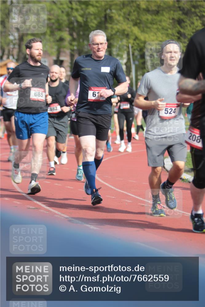 13.04.2025 - Hammer Lauf A. Gomolzig http://msf.ph/oto/7662559 13.04.2025 11:03:10 Ziel 2, 4, 8, 109, 174, 187, 287, 320, 459, 482, 506, 524, 552, 571, 572, 685, 736, 1051, 1125, 1331, 1344, 1772, 1810, 1926 meine-sportfotos.de