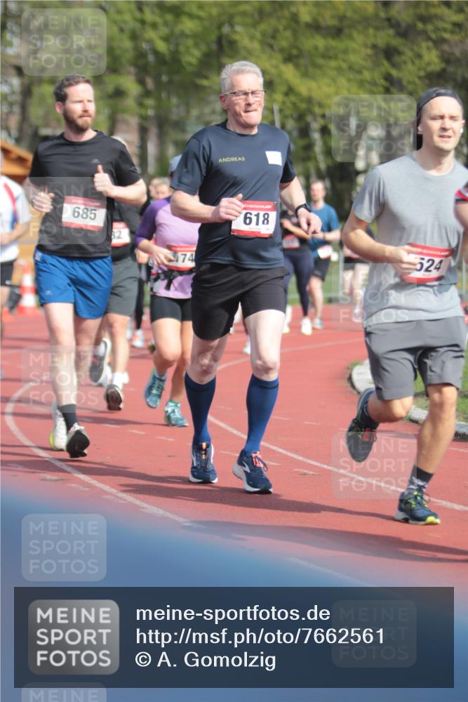 13.04.2025 - Hammer Lauf A. Gomolzig http://msf.ph/oto/7662561 13.04.2025 11:03:10 Ziel 2, 4, 8, 109, 174, 187, 287, 320, 459, 482, 506, 524, 552, 571, 572, 685, 736, 1051, 1125, 1331, 1344, 1772, 1810, 1926 meine-sportfotos.de