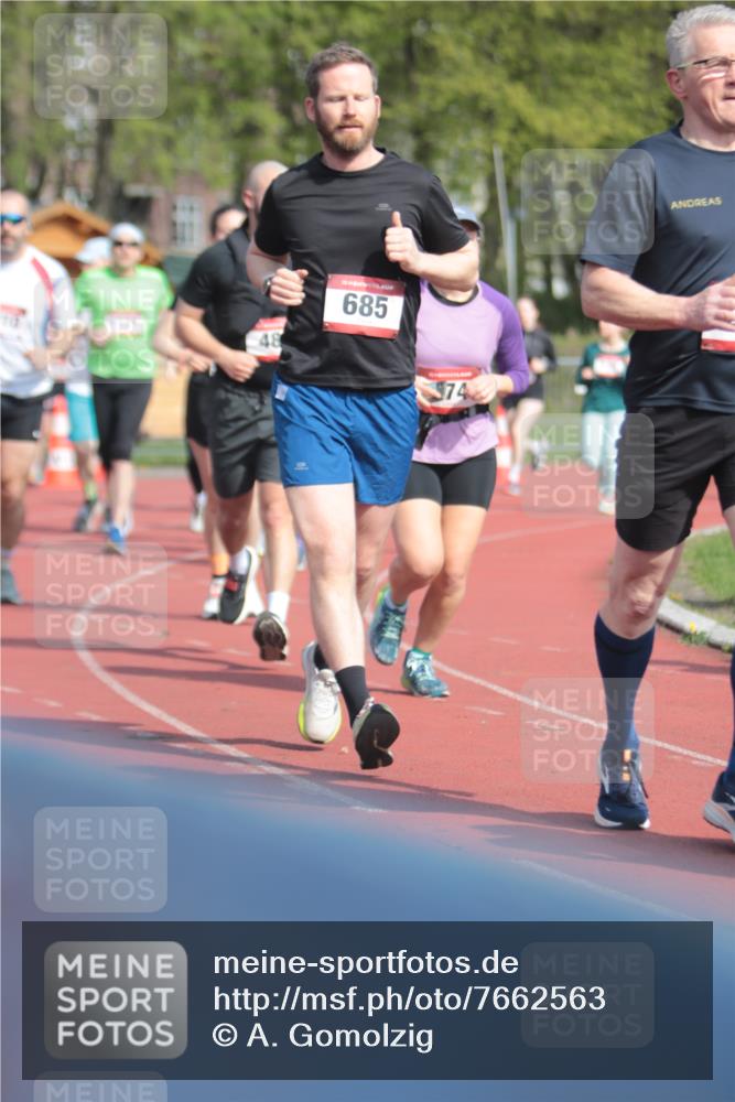 13.04.2025 - Hammer Lauf A. Gomolzig http://msf.ph/oto/7662563 13.04.2025 11:03:11 Ziel 2, 4, 8, 19, 174, 187, 251, 252, 287, 320, 334, 378, 459, 482, 506, 524, 552, 571, 572, 685, 736, 1125, 1331, 1344, 1772, 1810, 1926 meine-sportfotos.de