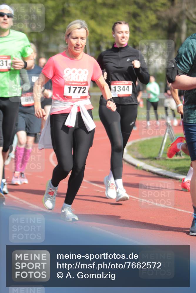 13.04.2025 - Hammer Lauf A. Gomolzig http://msf.ph/oto/7662572 13.04.2025 11:03:16 Ziel 2, 4, 17, 19, 187, 231, 251, 252, 287, 320, 334, 378, 481, 484, 502, 506, 552, 571, 572, 614, 662, 736, 1125, 1331, 1344, 1376, 1772, 1948 meine-sportfotos.de