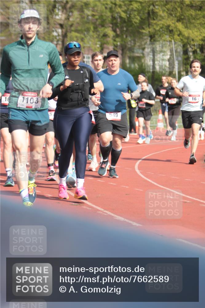 13.04.2025 - Hammer Lauf A. Gomolzig http://msf.ph/oto/7662589 13.04.2025 11:03:29 Ziel 16, 20, 21, 160, 167, 191, 244, 426, 454, 548, 566, 737, 762, 916, 1103, 1208, 1768, 1891, 1939, 1945, 1950 meine-sportfotos.de