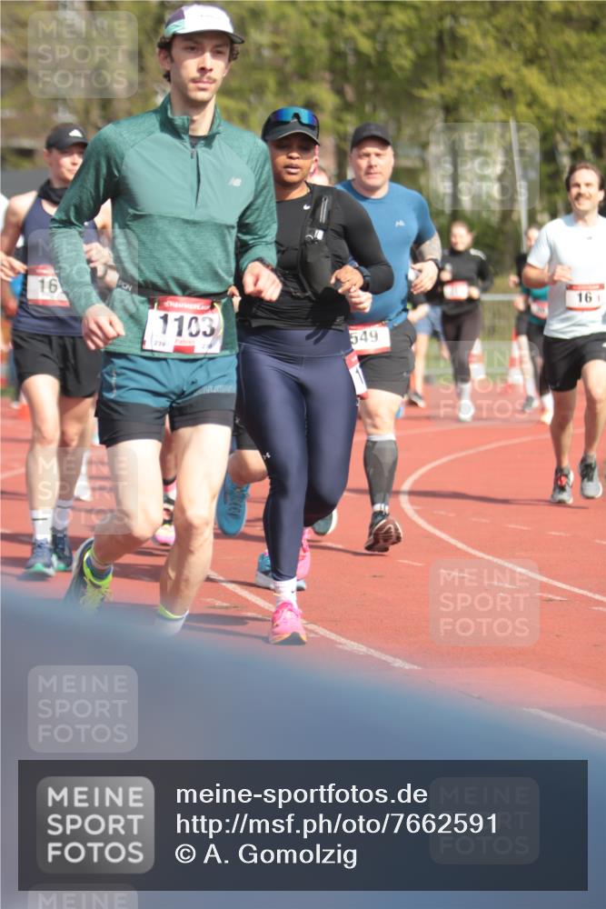 13.04.2025 - Hammer Lauf A. Gomolzig http://msf.ph/oto/7662591 13.04.2025 11:03:30 Ziel 16, 20, 21, 160, 167, 191, 244, 426, 454, 548, 566, 737, 762, 916, 1103, 1208, 1768, 1891, 1939, 1945, 1950 meine-sportfotos.de