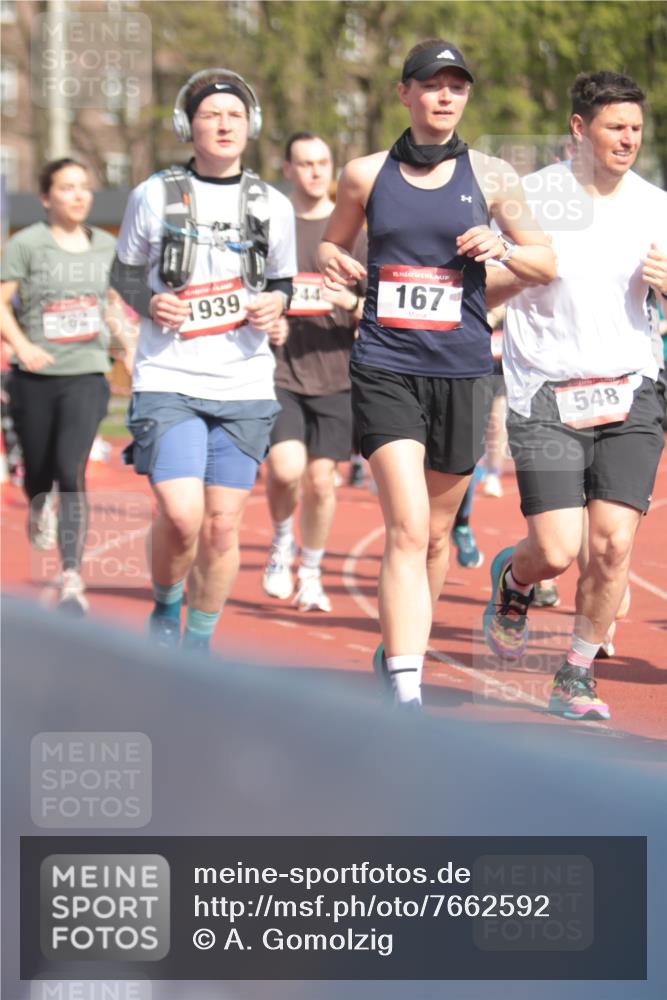 13.04.2025 - Hammer Lauf A. Gomolzig http://msf.ph/oto/7662592 13.04.2025 11:03:31 Ziel 16, 20, 21, 160, 167, 173, 191, 244, 426, 454, 548, 566, 737, 762, 916, 1208, 1891, 1939, 1945, 1950 meine-sportfotos.de