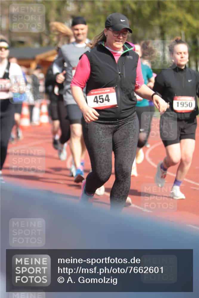 13.04.2025 - Hammer Lauf A. Gomolzig http://msf.ph/oto/7662601 13.04.2025 11:03:36 Ziel 20, 21, 172, 173, 177, 271, 327, 426, 442, 452, 454, 476, 479, 566, 633, 737, 858, 1151, 1702, 1802, 1891, 1937, 1950, 1958 meine-sportfotos.de
