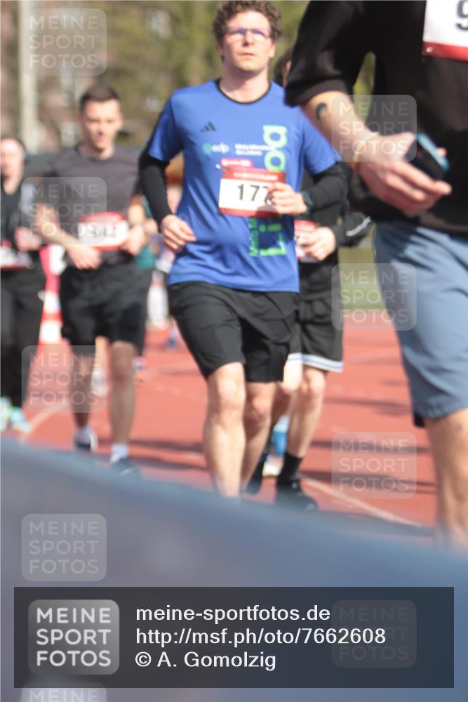 13.04.2025 - Hammer Lauf A. Gomolzig http://msf.ph/oto/7662608 13.04.2025 11:03:41 Ziel 5, 119, 172, 173, 177, 234, 271, 319, 327, 442, 452, 469, 476, 479, 633, 770, 858, 1151, 1702, 1802, 1837, 1937, 1941, 1958 meine-sportfotos.de