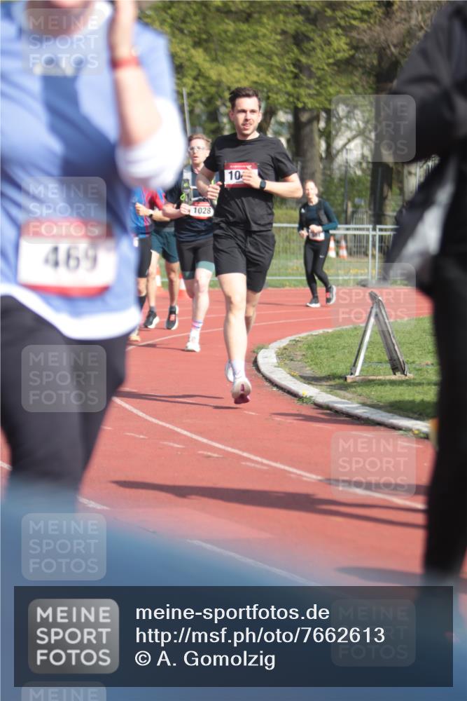 13.04.2025 - Hammer Lauf A. Gomolzig http://msf.ph/oto/7662613 13.04.2025 11:03:51 Ziel 5, 133, 229, 312, 469, 643, 770, 1028, 1044, 1310 meine-sportfotos.de