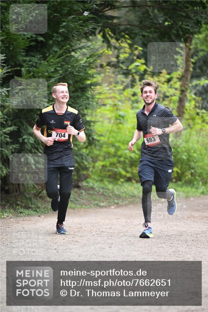 13.04.2025 - Hammer Lauf Dr. Thomas Lammeyer http://msf.ph/oto/7662651 13.04.2025 11:30:02 Laufen 704, 693 meine-sportfotos.de