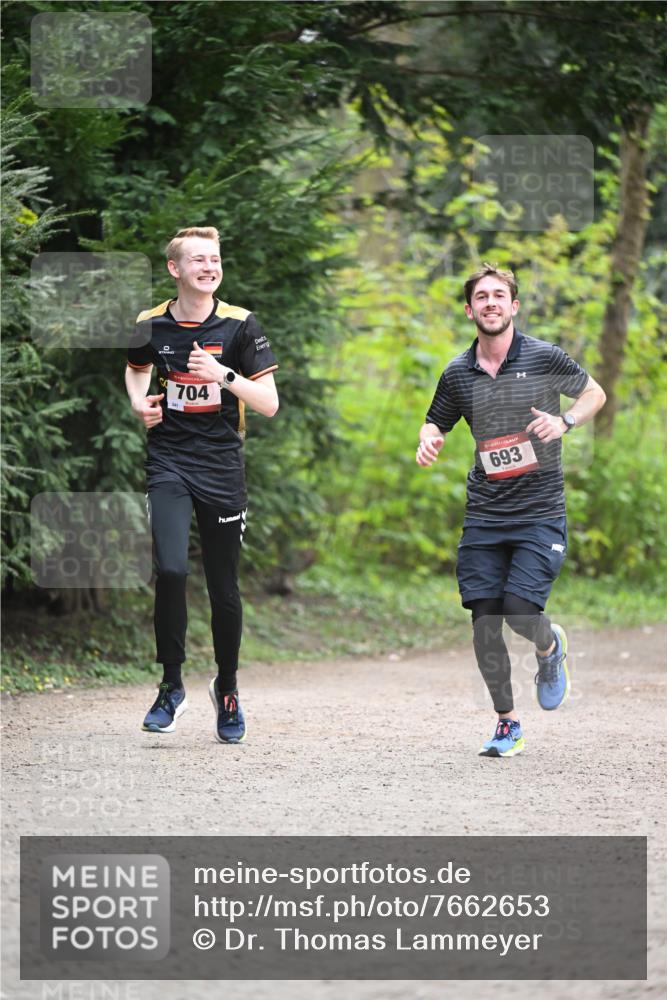 13.04.2025 - Hammer Lauf Dr. Thomas Lammeyer http://msf.ph/oto/7662653 13.04.2025 11:30:02 Laufen 704, 241, 693 meine-sportfotos.de