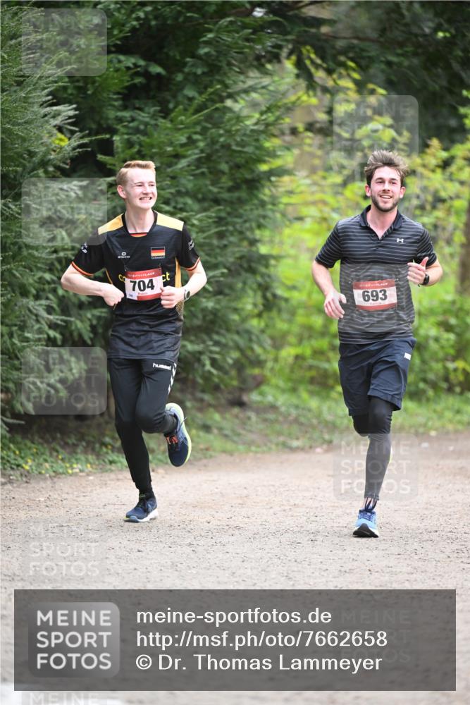 13.04.2025 - Hammer Lauf Dr. Thomas Lammeyer http://msf.ph/oto/7662658 13.04.2025 11:30:02 Laufen 704, 15, 693 meine-sportfotos.de