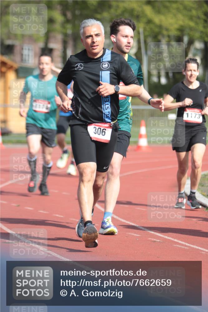 13.04.2025 - Hammer Lauf A. Gomolzig http://msf.ph/oto/7662659 13.04.2025 11:04:15 Ziel 14, 112, 154, 227, 306, 1173, 1174, 1804 meine-sportfotos.de