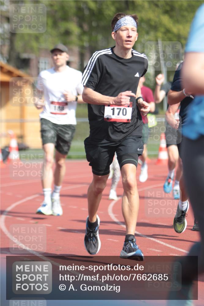13.04.2025 - Hammer Lauf A. Gomolzig http://msf.ph/oto/7662685 13.04.2025 11:04:30 Ziel 9, 18, 161, 170, 188, 221, 532, 579, 588, 609, 628, 670, 730, 945, 1139, 1784, 1953, 1954, 1989 meine-sportfotos.de