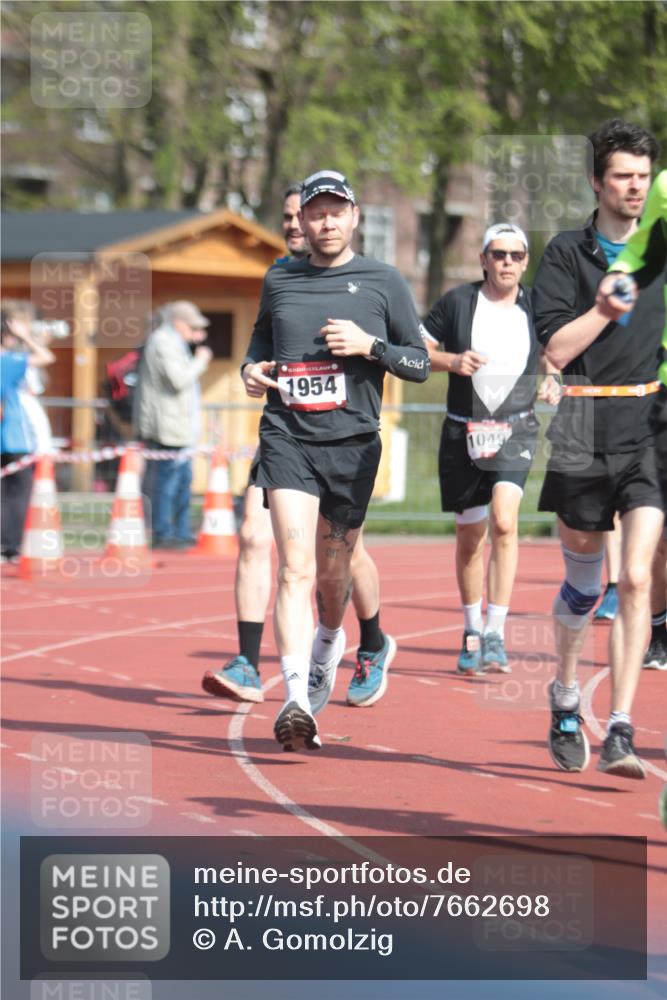 13.04.2025 - Hammer Lauf A. Gomolzig http://msf.ph/oto/7662698 13.04.2025 11:04:39 Ziel 6, 15, 221, 273, 468, 514, 874, 950, 980, 1049, 1258, 1784, 1896, 1898, 1899, 1951, 1954, 1989 meine-sportfotos.de