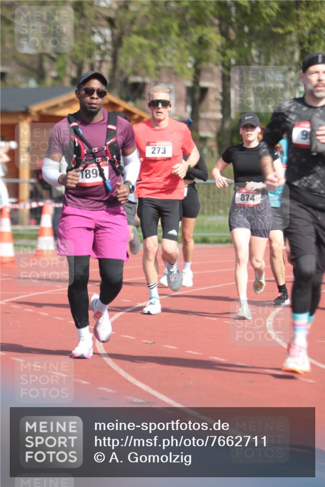 13.04.2025 - Hammer Lauf A. Gomolzig http://msf.ph/oto/7662711 13.04.2025 11:04:44 Ziel 1, 6, 273, 322, 468, 514, 874, 950, 1258, 1896, 1898, 1899, 1930, 1951 meine-sportfotos.de