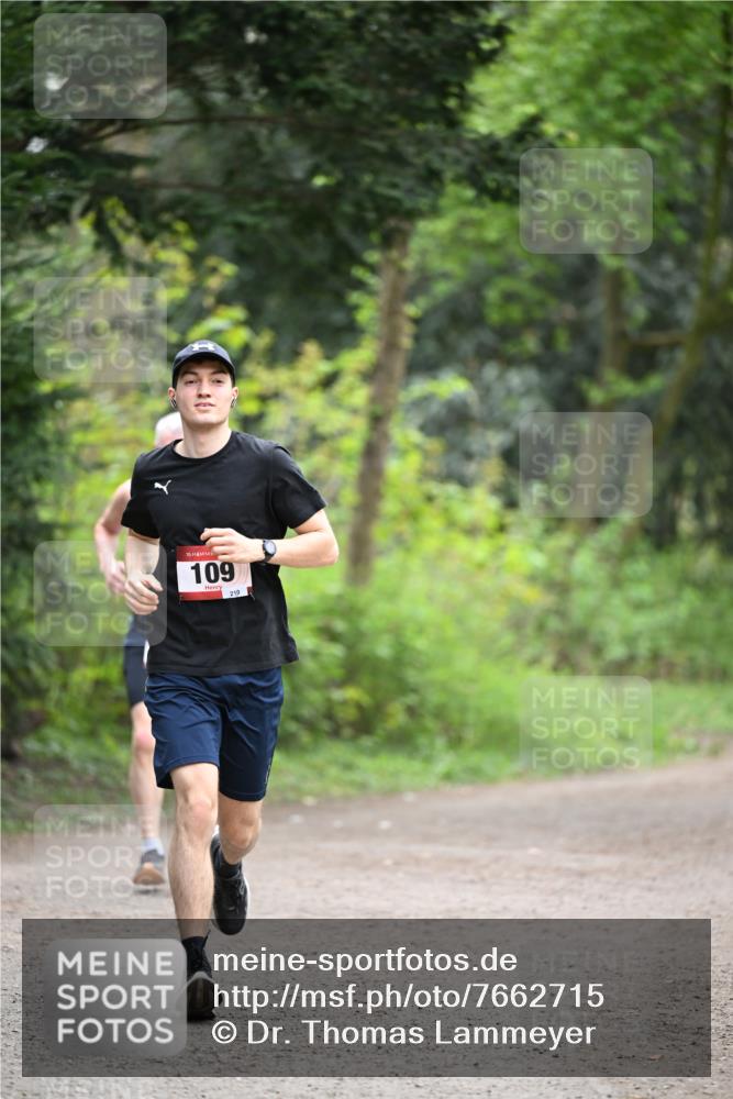 13.04.2025 - Hammer Lauf Dr. Thomas Lammeyer http://msf.ph/oto/7662715 13.04.2025 11:30:07 Laufen 15, 109, 210 meine-sportfotos.de