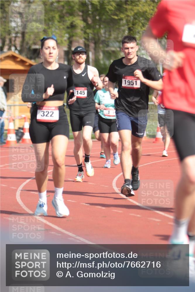 13.04.2025 - Hammer Lauf A. Gomolzig http://msf.ph/oto/7662716 13.04.2025 11:04:48 Ziel 1, 178, 273, 322, 384, 514, 630, 654, 874, 986, 1002, 1896, 1899, 1900, 1930, 1951 meine-sportfotos.de