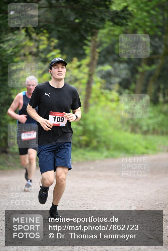13.04.2025 - Hammer Lauf Dr. Thomas Lammeyer http://msf.ph/oto/7662723 13.04.2025 11:30:08 Laufen 00, 15, 109, 210 meine-sportfotos.de
