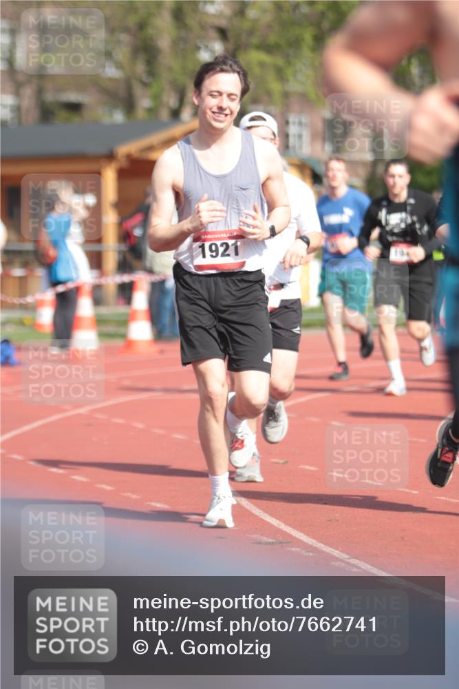 13.04.2025 - Hammer Lauf A. Gomolzig http://msf.ph/oto/7662741 13.04.2025 11:05:02 Ziel 103, 109, 218, 414, 432, 444, 705, 923, 1341, 1375, 1819, 1921, 1946, 1947 meine-sportfotos.de