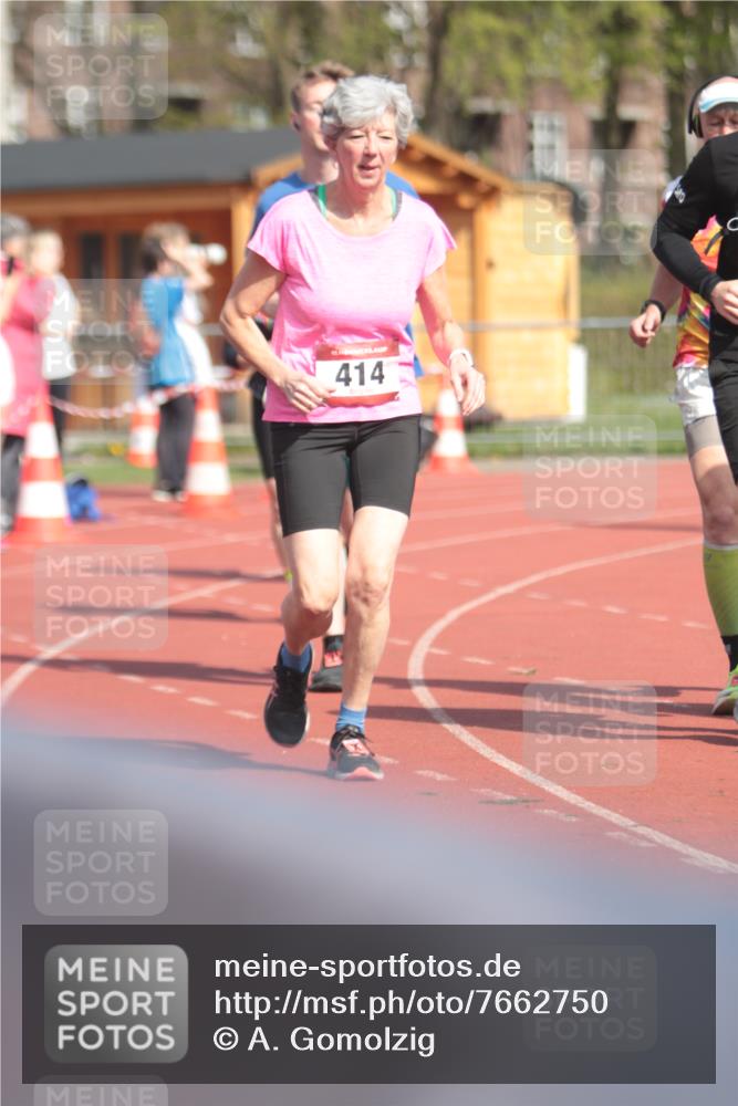 13.04.2025 - Hammer Lauf A. Gomolzig http://msf.ph/oto/7662750 13.04.2025 11:05:06 Ziel 10, 103, 109, 414, 615, 617, 897, 923, 1086, 1341, 1375, 1776, 1946, 1947 meine-sportfotos.de