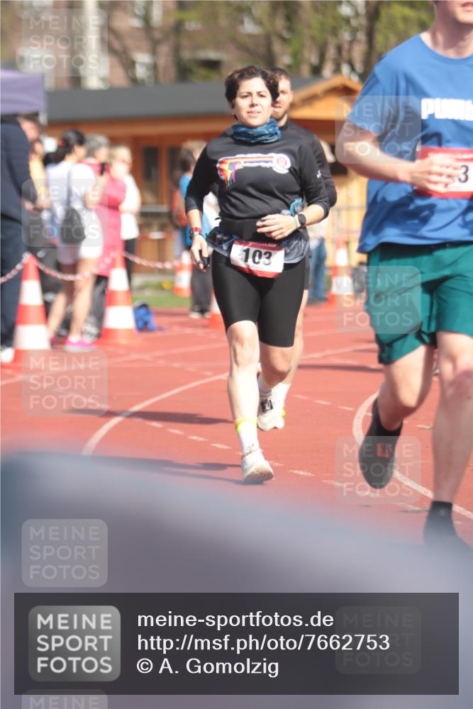 13.04.2025 - Hammer Lauf A. Gomolzig http://msf.ph/oto/7662753 13.04.2025 11:05:08 Ziel 10, 103, 109, 615, 617, 669, 897, 923, 1086, 1341, 1375, 1776, 1897, 1946, 1947 meine-sportfotos.de