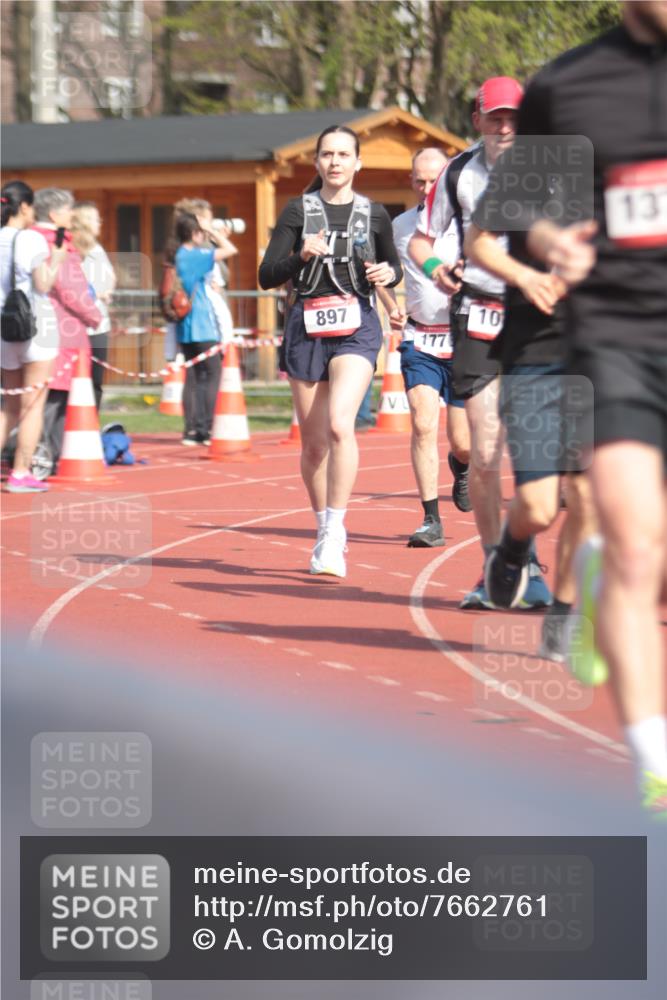 13.04.2025 - Hammer Lauf A. Gomolzig http://msf.ph/oto/7662761 13.04.2025 11:05:10 Ziel 3, 10, 109, 615, 617, 669, 738, 897, 1051, 1086, 1375, 1776, 1897, 1931 meine-sportfotos.de