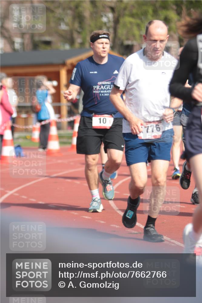 13.04.2025 - Hammer Lauf A. Gomolzig http://msf.ph/oto/7662766 13.04.2025 11:05:14 Ziel 3, 10, 599, 615, 669, 738, 1051, 1776, 1897, 1931 meine-sportfotos.de