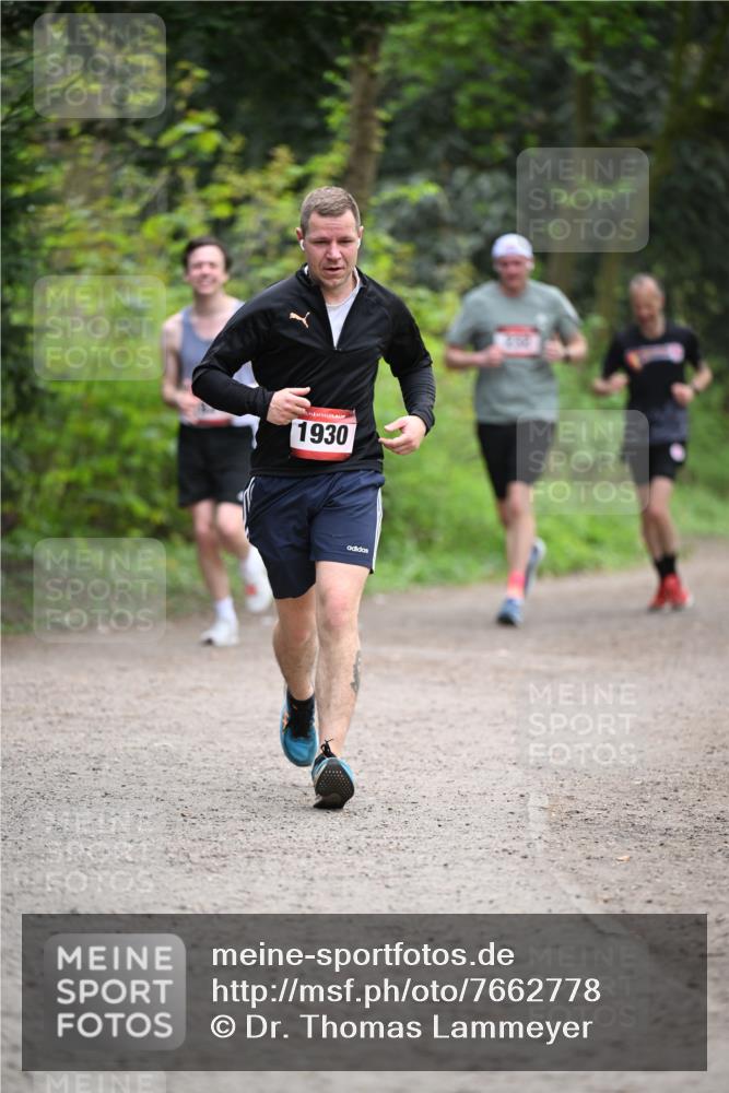 13.04.2025 - Hammer Lauf Dr. Thomas Lammeyer http://msf.ph/oto/7662778 13.04.2025 11:30:16 Laufen 1930, 2012 meine-sportfotos.de