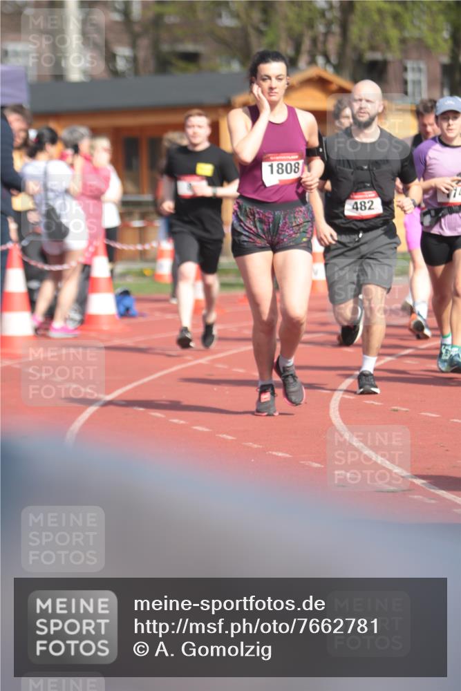 13.04.2025 - Hammer Lauf A. Gomolzig http://msf.ph/oto/7662781 13.04.2025 11:05:26 Ziel 2, 7, 8, 174, 193, 231, 251, 252, 287, 302, 320, 459, 482, 502, 524, 552, 571, 572, 685, 1125, 1331, 1344, 1808 meine-sportfotos.de