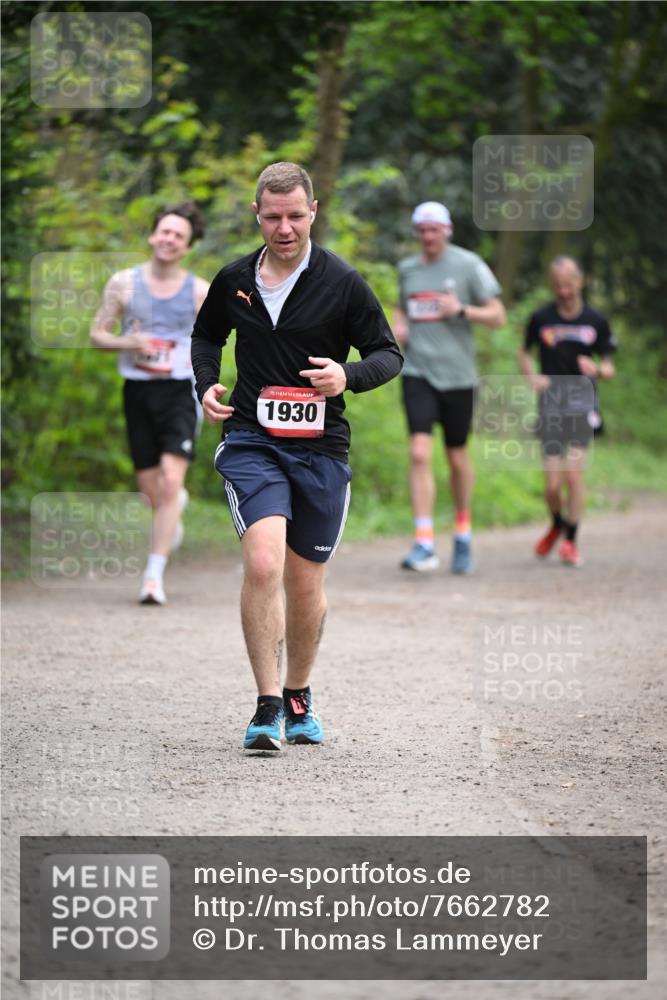 13.04.2025 - Hammer Lauf Dr. Thomas Lammeyer http://msf.ph/oto/7662782 13.04.2025 11:30:17 Laufen 15, 1930 meine-sportfotos.de
