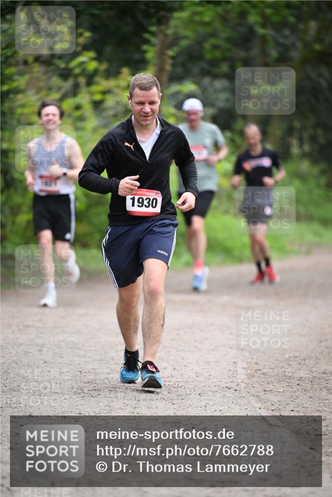 13.04.2025 - Hammer Lauf Dr. Thomas Lammeyer http://msf.ph/oto/7662788 13.04.2025 11:30:17 Laufen 5, 1930 meine-sportfotos.de