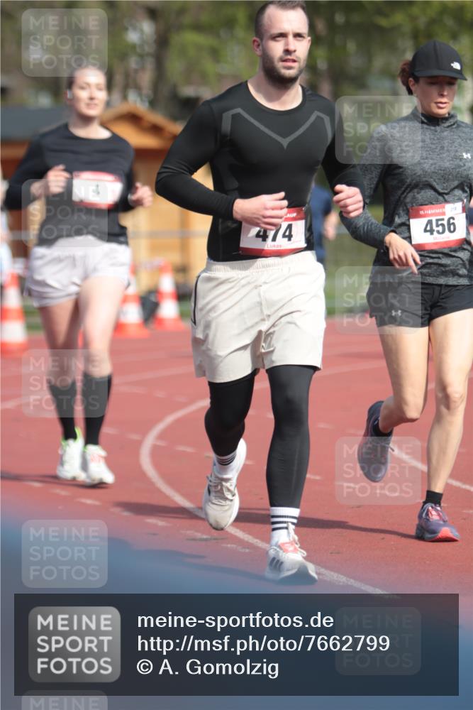 13.04.2025 - Hammer Lauf A. Gomolzig http://msf.ph/oto/7662799 13.04.2025 11:05:41 Ziel 4, 167, 191, 456, 474, 484, 736, 1103, 1939, 1945 meine-sportfotos.de