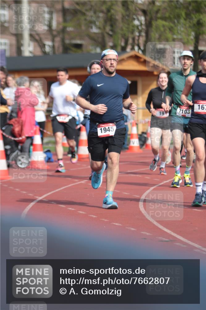 13.04.2025 - Hammer Lauf A. Gomolzig http://msf.ph/oto/7662807 13.04.2025 11:05:46 Ziel 19, 167, 191, 244, 442, 548, 662, 762, 817, 818, 1103, 1208, 1376, 1939, 1945 meine-sportfotos.de