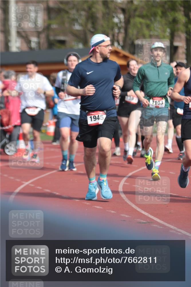 13.04.2025 - Hammer Lauf A. Gomolzig http://msf.ph/oto/7662811 13.04.2025 11:05:46 Ziel 19, 167, 191, 244, 442, 548, 662, 762, 817, 818, 1103, 1208, 1376, 1939, 1945 meine-sportfotos.de