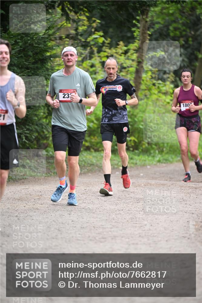 13.04.2025 - Hammer Lauf Dr. Thomas Lammeyer http://msf.ph/oto/7662817 13.04.2025 11:30:20 Laufen 21, 232, 180 meine-sportfotos.de