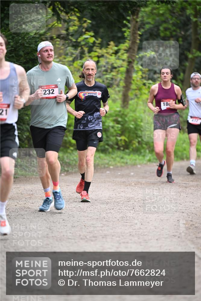 13.04.2025 - Hammer Lauf Dr. Thomas Lammeyer http://msf.ph/oto/7662824 13.04.2025 11:30:20 Laufen 21, 232, 18, 132 meine-sportfotos.de