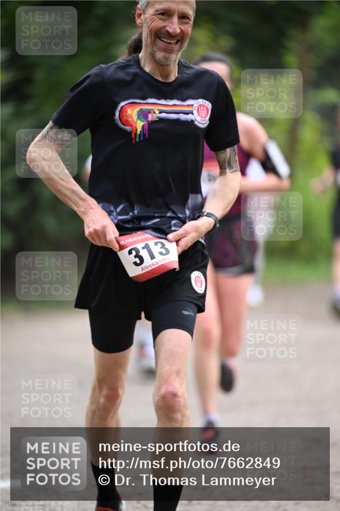 13.04.2025 - Hammer Lauf Dr. Thomas Lammeyer http://msf.ph/oto/7662849 13.04.2025 11:30:24 Laufen 15, 313, 1910 meine-sportfotos.de